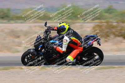 media/Oct-01-2023-SoCal Trackdays (Sun) [[4c570cc352]]/Turn 15 Inside (140pm)/